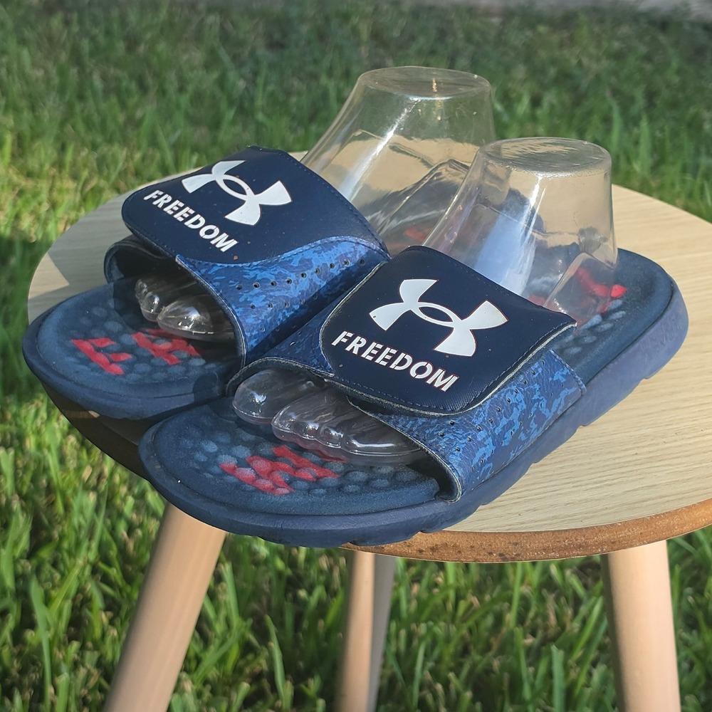 Under Armour Ignite Freedom Navy Blue Red Athletic Slides Mens 10 3026152-400